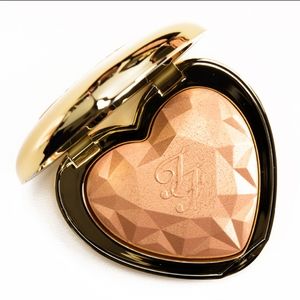 Too faced Highlighter